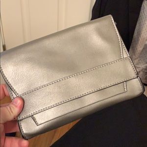 NWOT Summer & Rose cross body